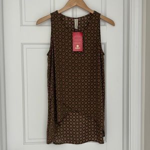 NWT Everve Allison Joy Avery high low tank - size small